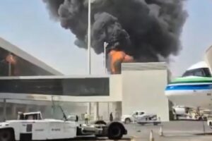 Саудия Арабистонидаги аэропортга ракета ҳужуми оқибатида икки Ўзбекистонлик жароҳатланди — ТИВ.